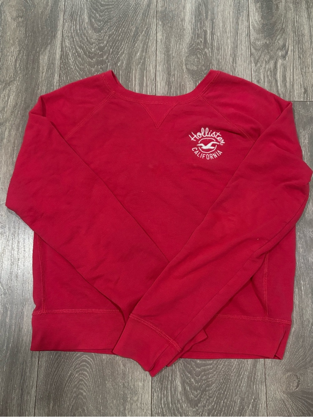 2010’s Hollister Women's Bright Red Crew Sweatshirt with Logo